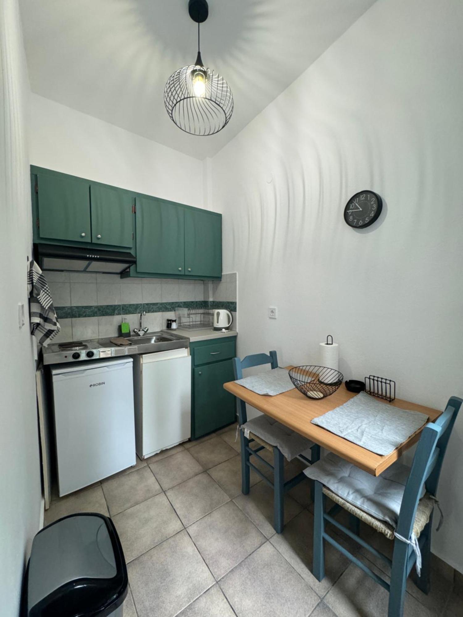 Melintas Cozy Apartments 2 Пломарион Экстерьер фото