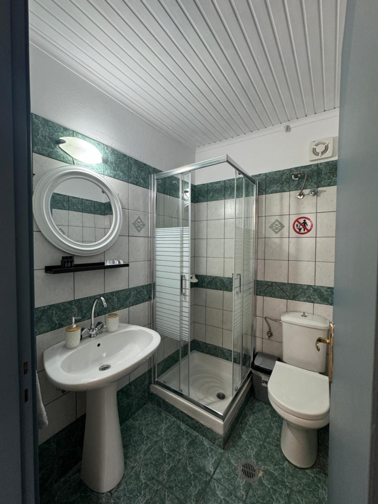 Melintas Cozy Apartments 2 Пломарион Экстерьер фото